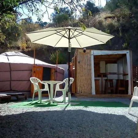 Eldorado Yurt 豪华帐篷 阿尔加罗沃
